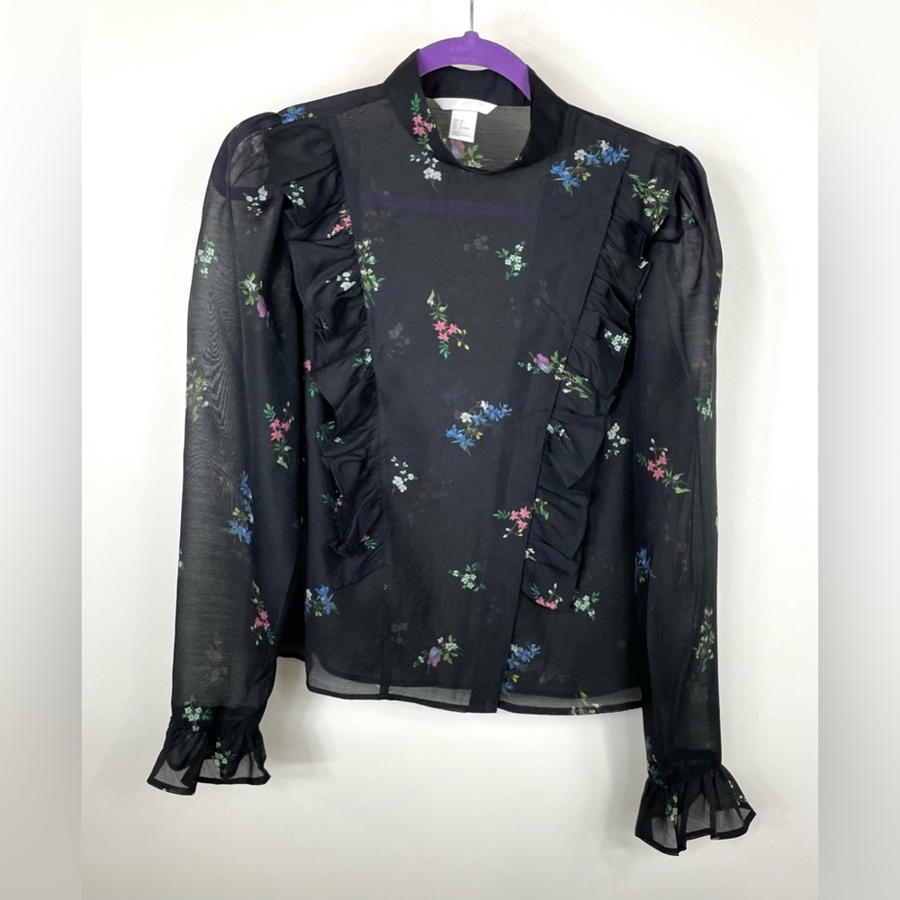 H&M Puffed Sleeve Ruffled Blouse - Black w/floral print